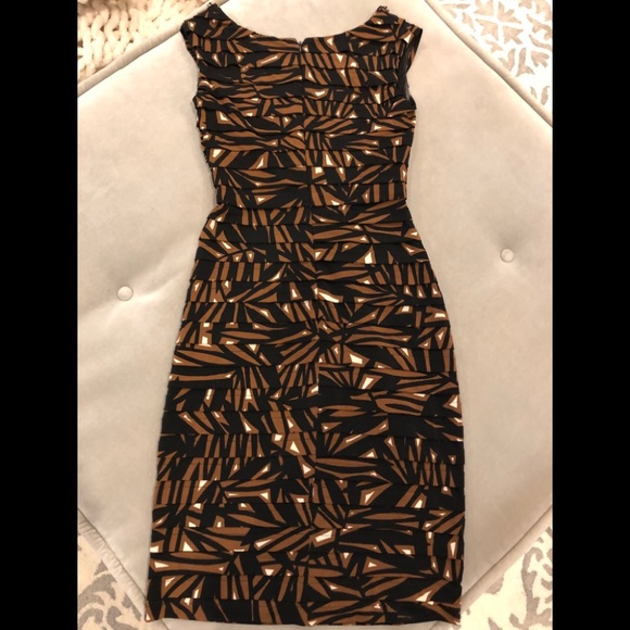 Adrianna Papell sleeveless dress - Picture 2 of 5